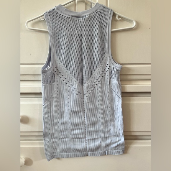 Athleta Oxygen Tank Size XS - Picture 3 of 7
